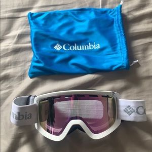Ski glasses